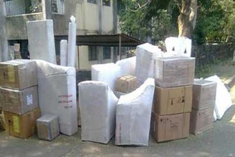 Kargwal-Packers-Movers-Unloading01.jpg