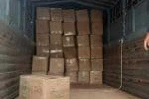 Shri-Ganesh-Movers-and-Packers-loading